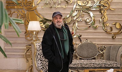 إقامة السيد سيروس مقدم في فندق ألماس 2